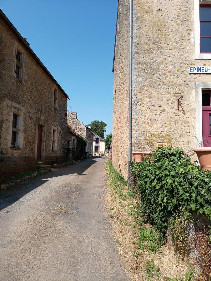 La Longere Lägenhet Epineu-le-Chevreuil Exteriör bild
